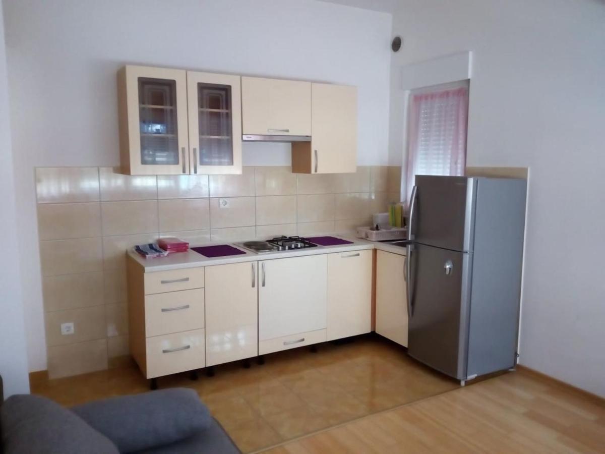 Apartment Bambino Kaštela Buitenkant foto