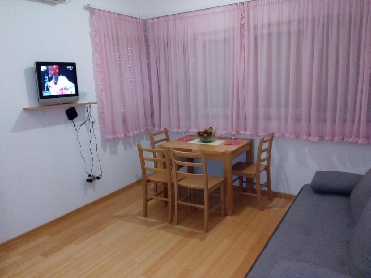 Apartment Bambino Kaštela Buitenkant foto